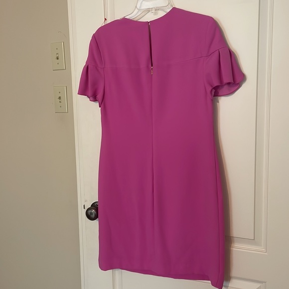 Trina Turk Jacinta Petal Sleeve Shift Dress - Picture 6 of 10
